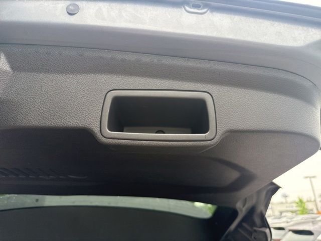Used 2023 Gray Jeep Latitude image 28