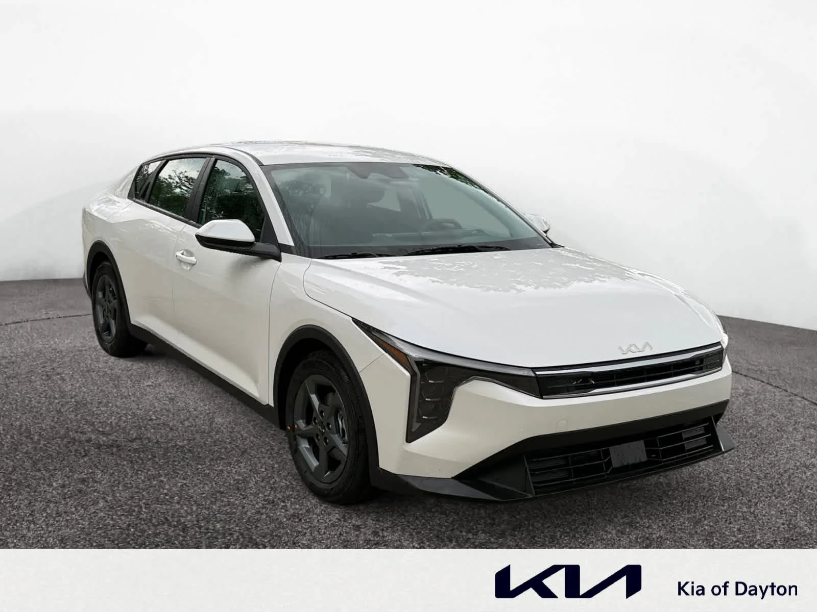New 2026 Snow White Pearl Kia LXS image 3
