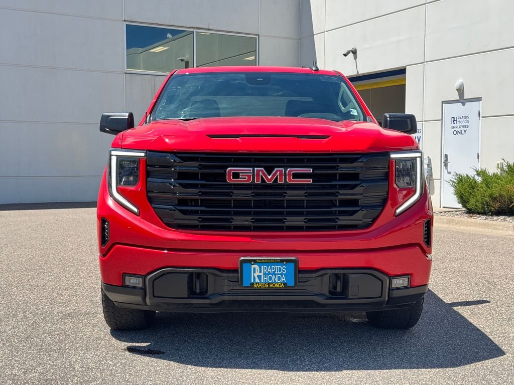 Used 2022 GMC Sierra 1500 Elevation with VIN 1GTUUCED9NZ624661 for sale in Coon Rapids, Minnesota