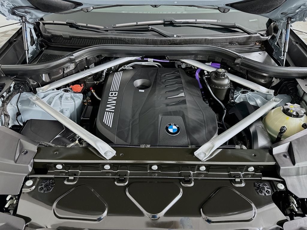 Used 2026 Brooklyn Grey Metallic BMW xDrive40i image 31