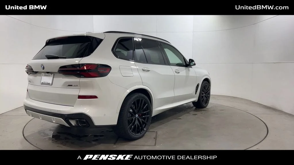 Used 2026 Alpine White BMW xDrive40i image 8