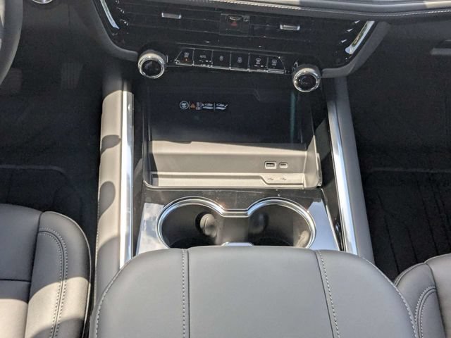 New 2026 Summit White Chevrolet LT image 20