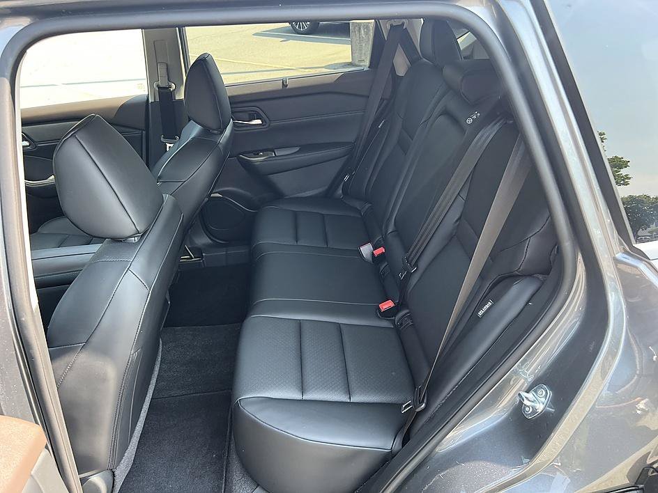 Certified Used 2023 Gun Metallic Nissan SV image 14