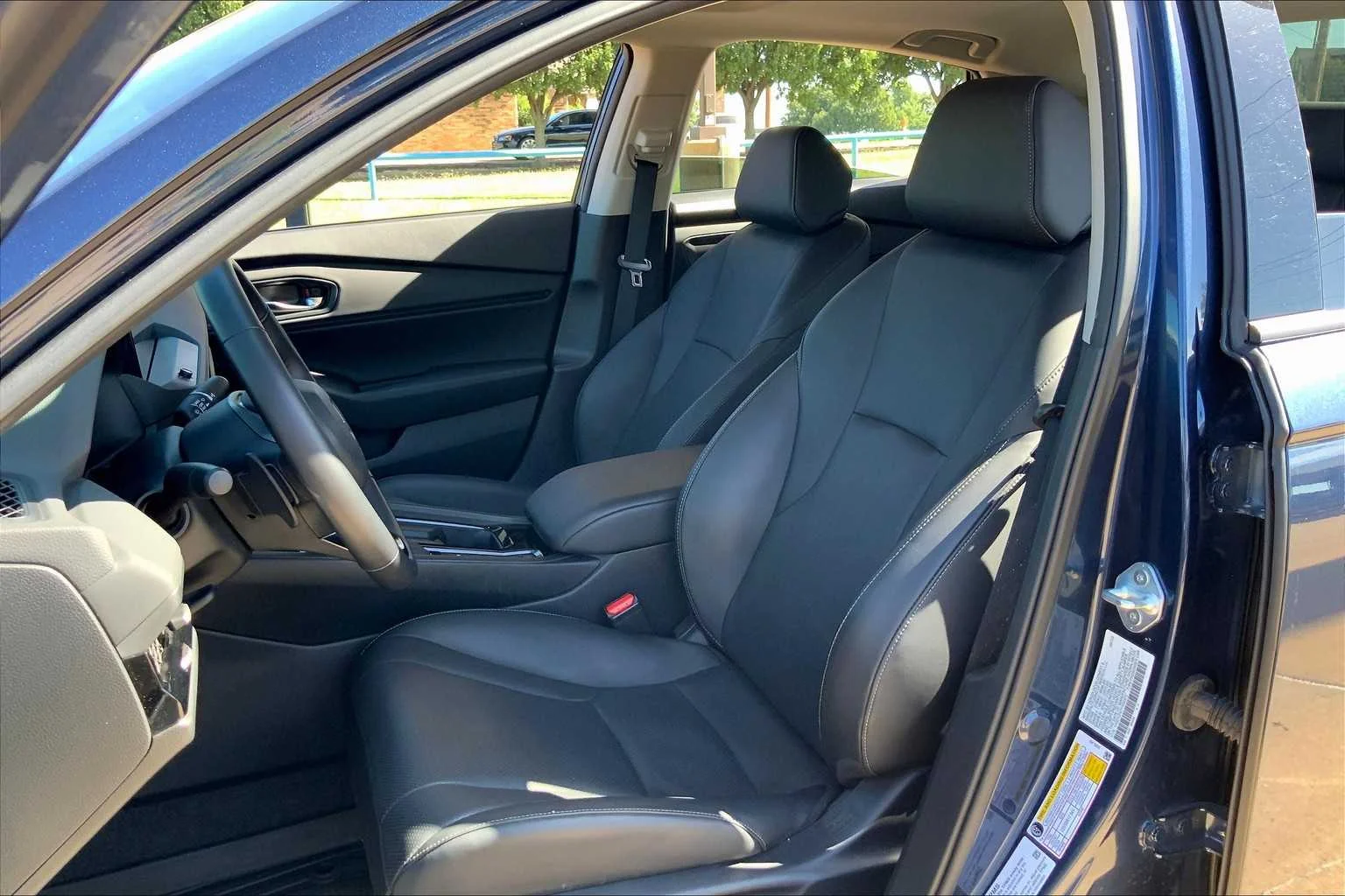 Used 2023 Canyon River Blue Metallic Honda EX-L image 8