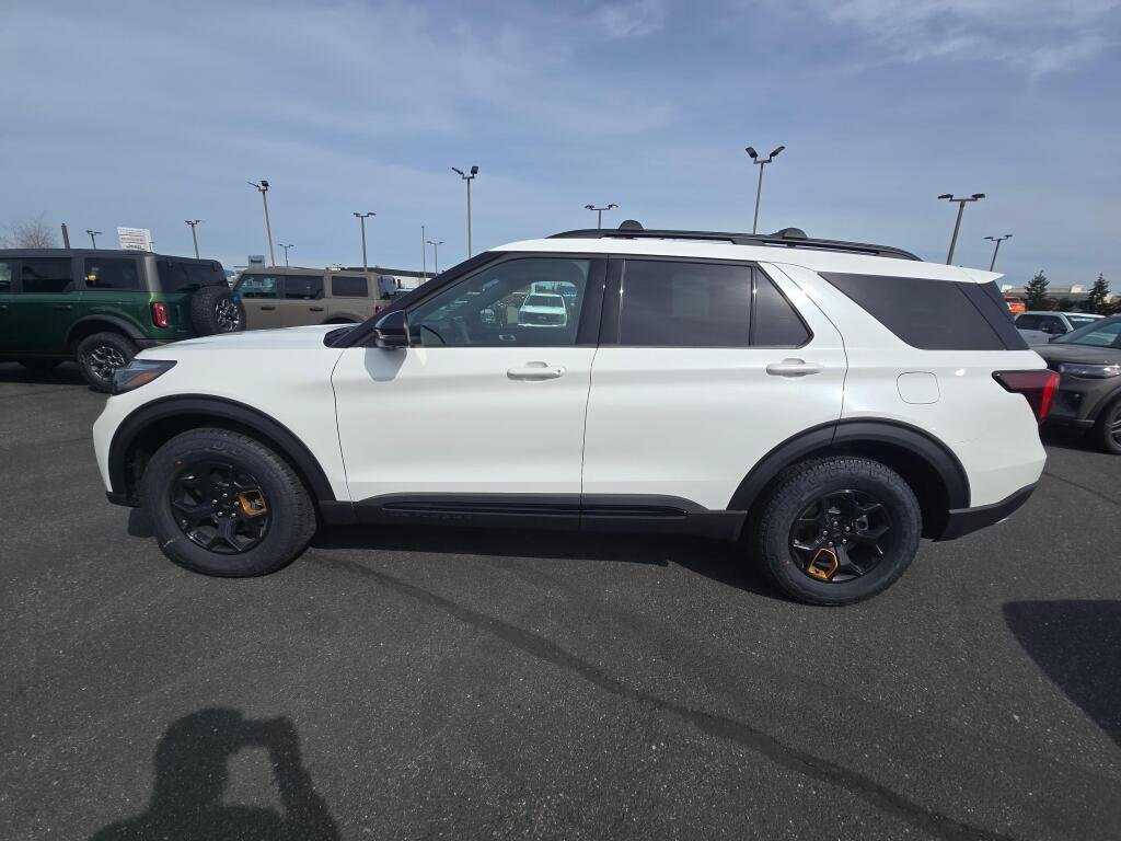 New 2026 Star White Metallic Tri-Coat Ford Tremor® image 9