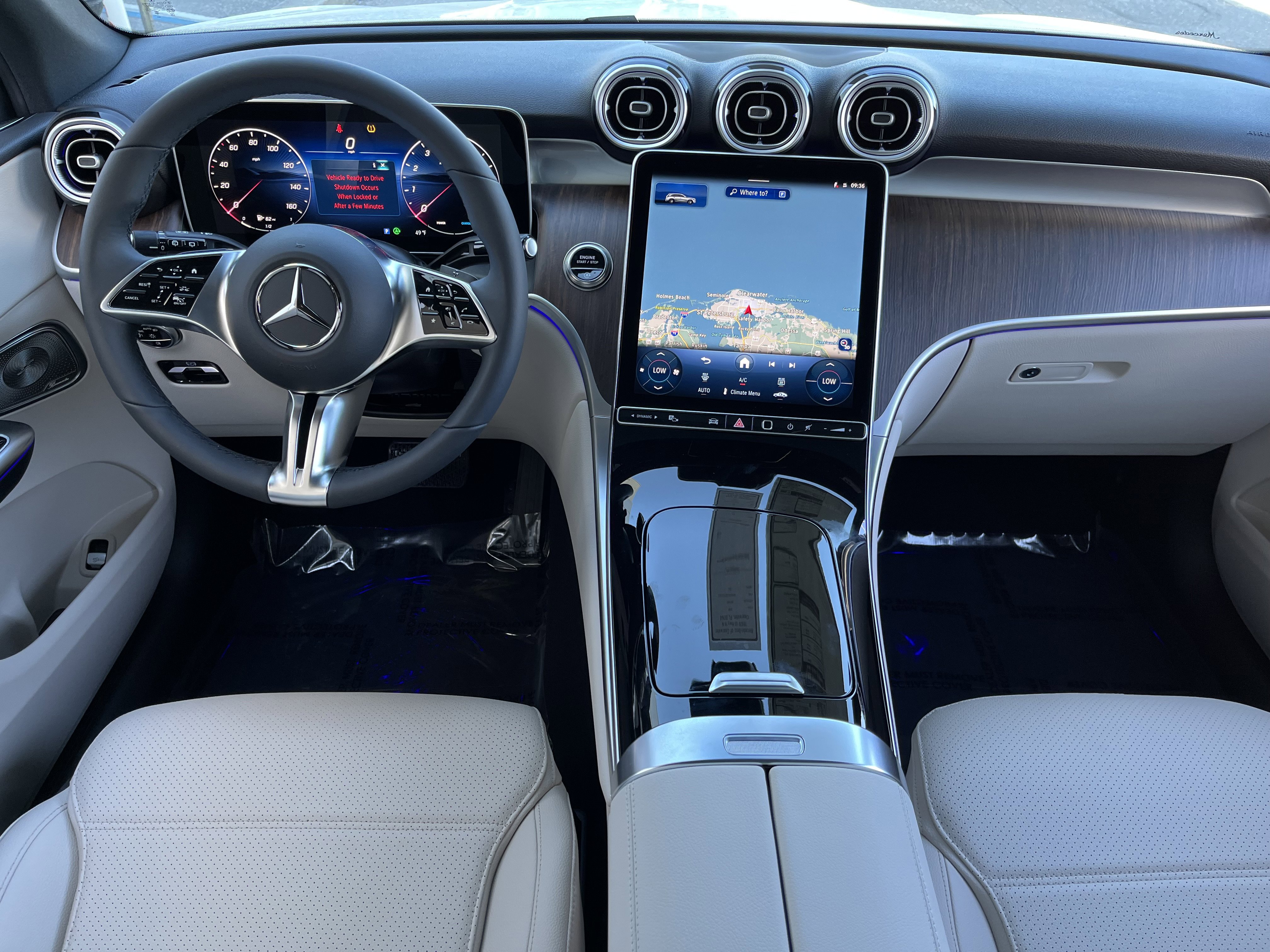 New 2026 POLAR WHITE Mercedes-Benz GLC 300 image 17
