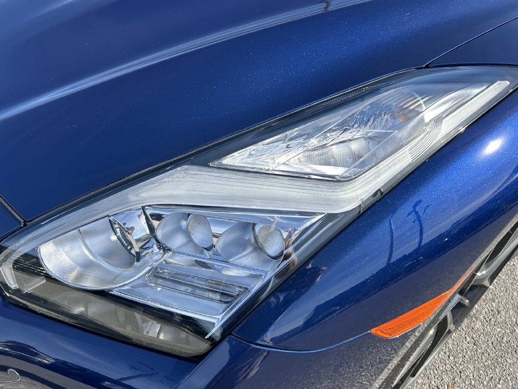 Used 2017 Deep Blue Pearl Nissan Premium image 10