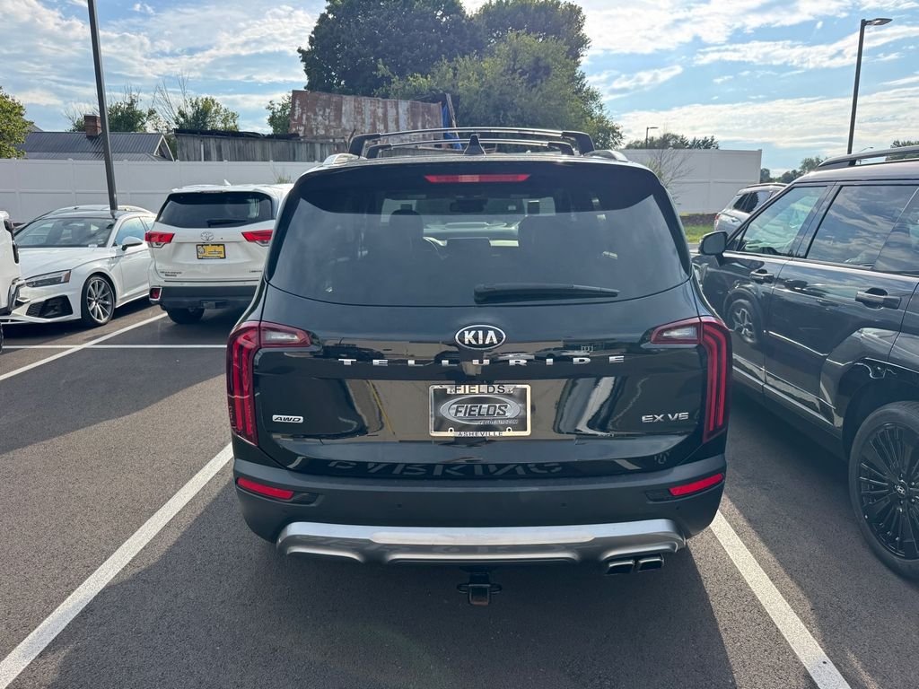 Used 2020 Black Kia EX image 11