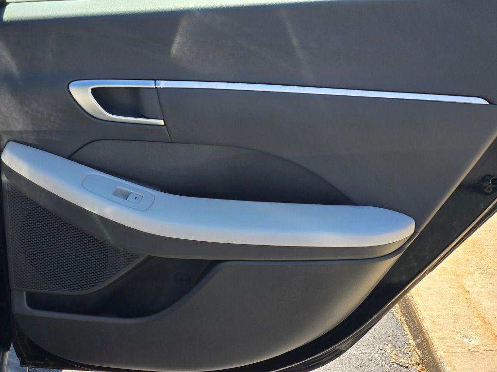 New 2026 Abyss Black Hyundai SEL Sport image 8