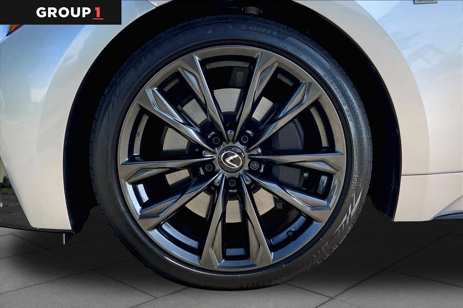 Certified Used 2025 IRIDIUM Lexus F SPORT Design image 10
