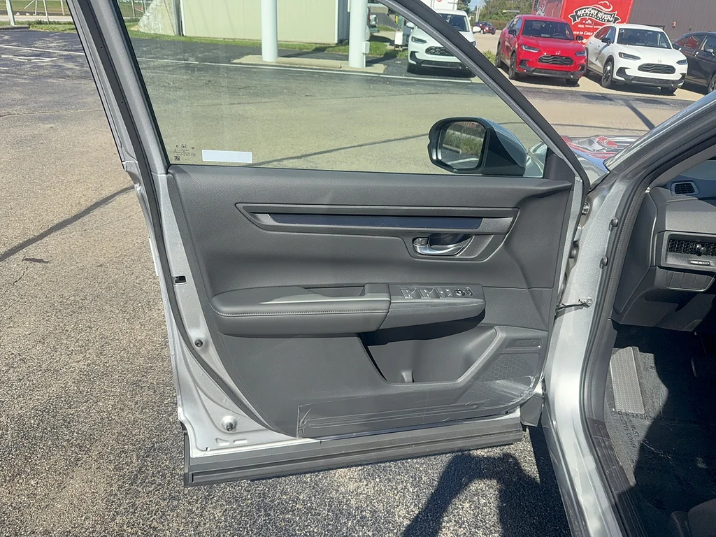 2027 Honda CR-V LX, photo 12 of 12
