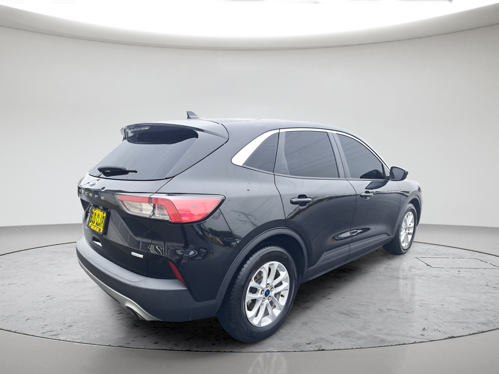 Used 2020 Black Ford SE image 3