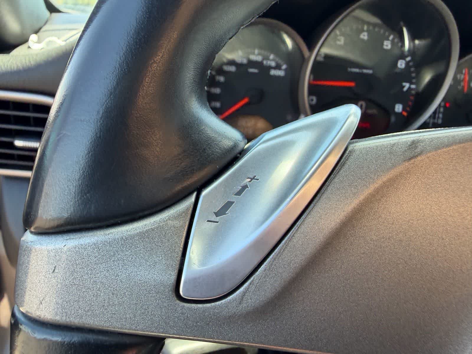 Used 2009 Gray Porsche Carrera 4 image 12