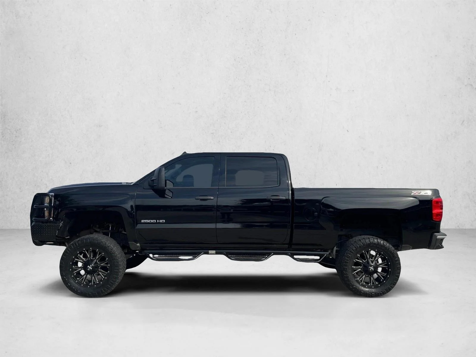 Used 2015 Black Chevrolet LT image 9