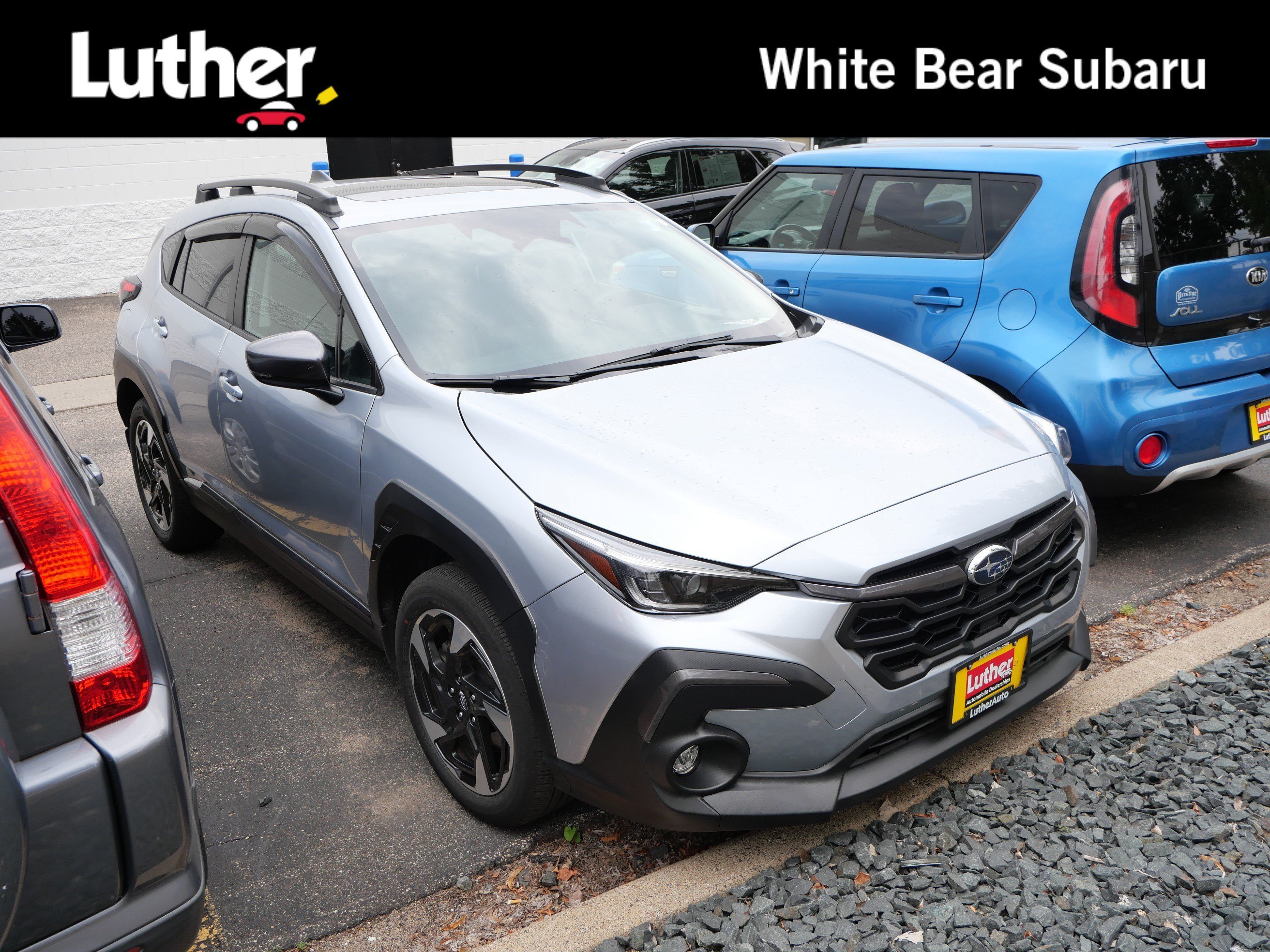 Used 2024 Ice Silver Metallic Subaru Limited image 1