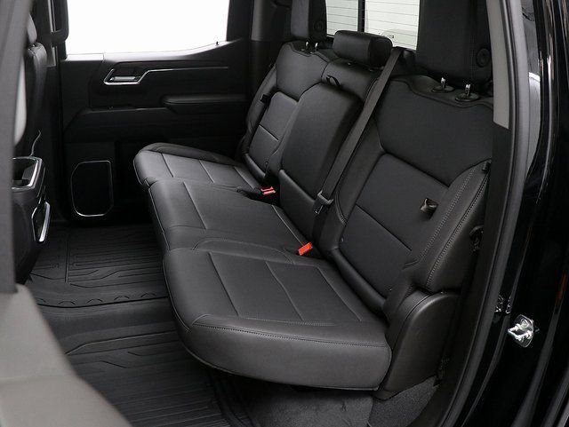 2026 GMC Sierra 1500 SLT - Photo 15