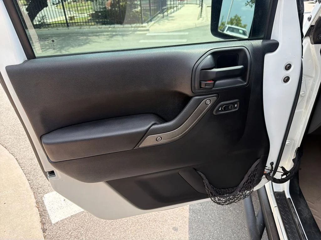 Used 2017 White Jeep Unlimited Sport image 18