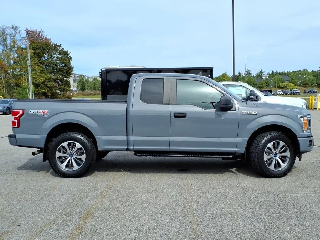 Used 2020 Black Ford XL image 2