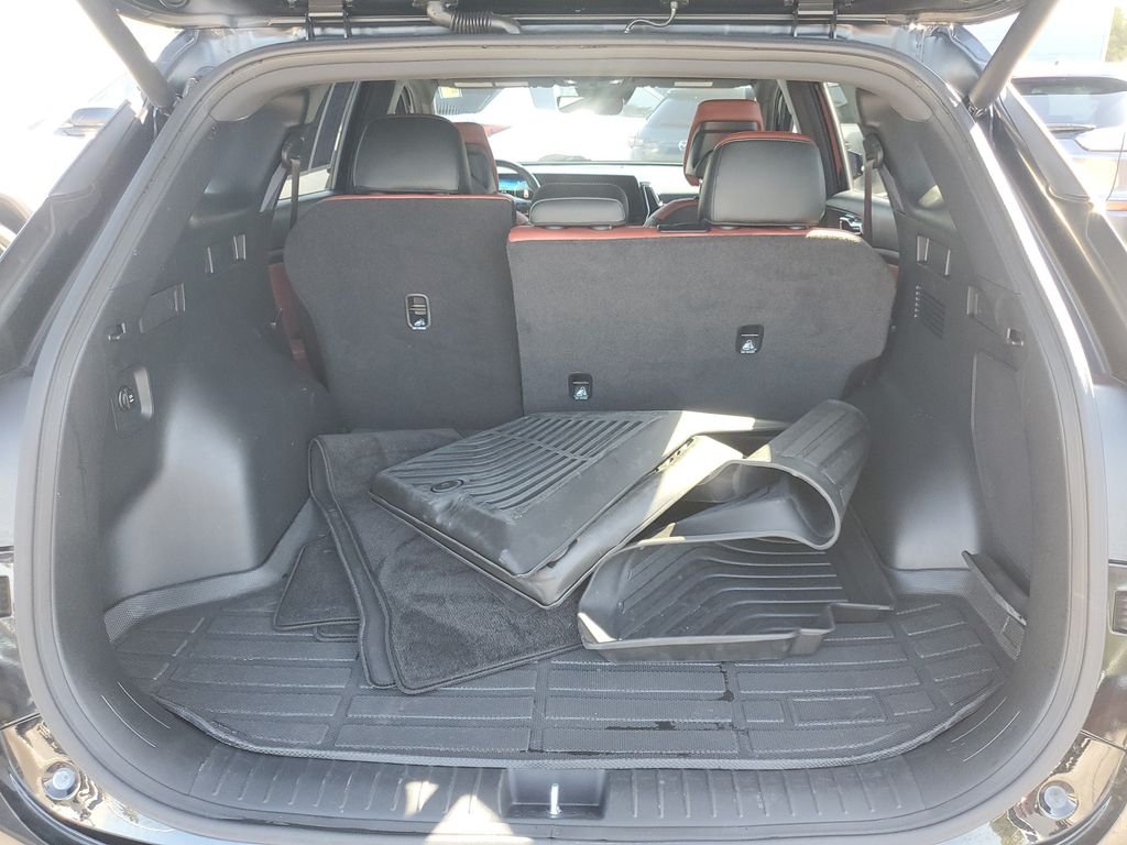 Used 2024 Black Kia SX image 8