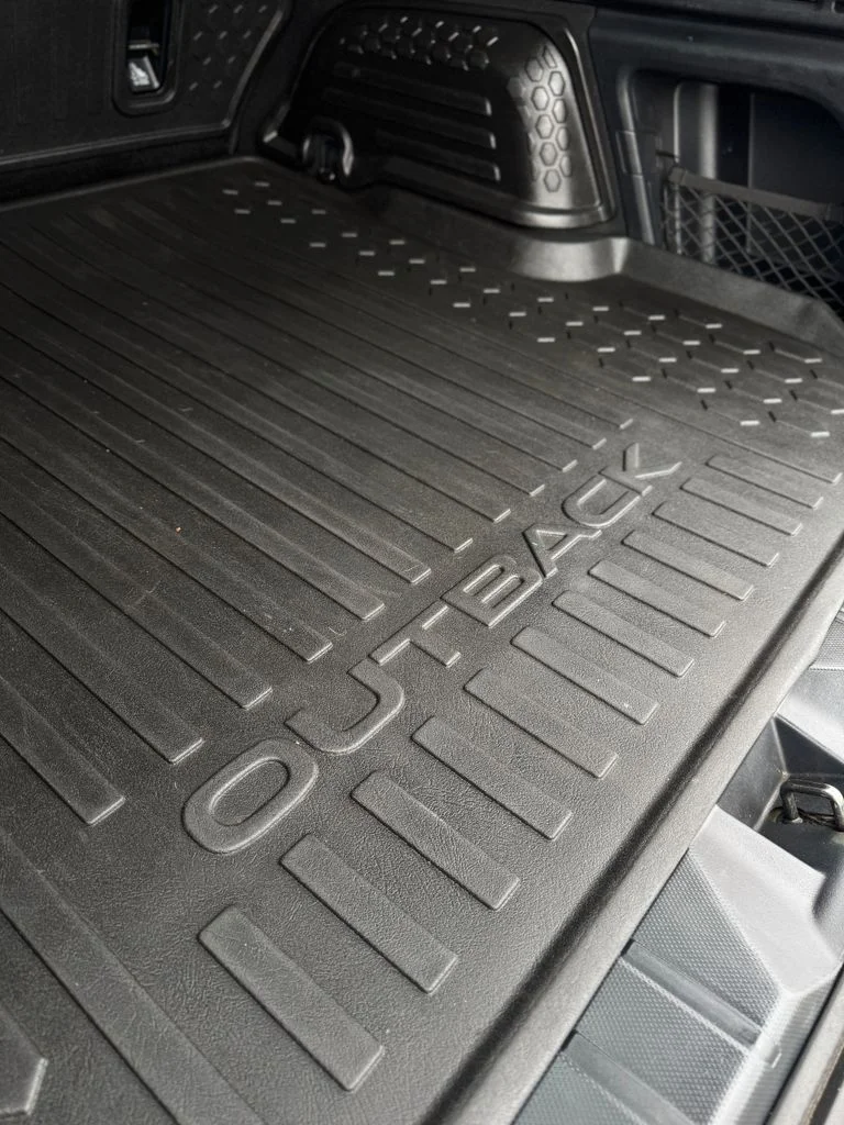 Used 2020 Black Subaru Limited image 39