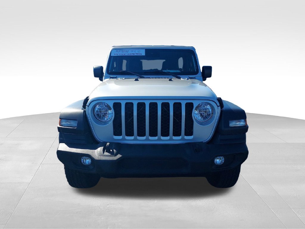 Used 2024 Silver Jeep Sport S image 8
