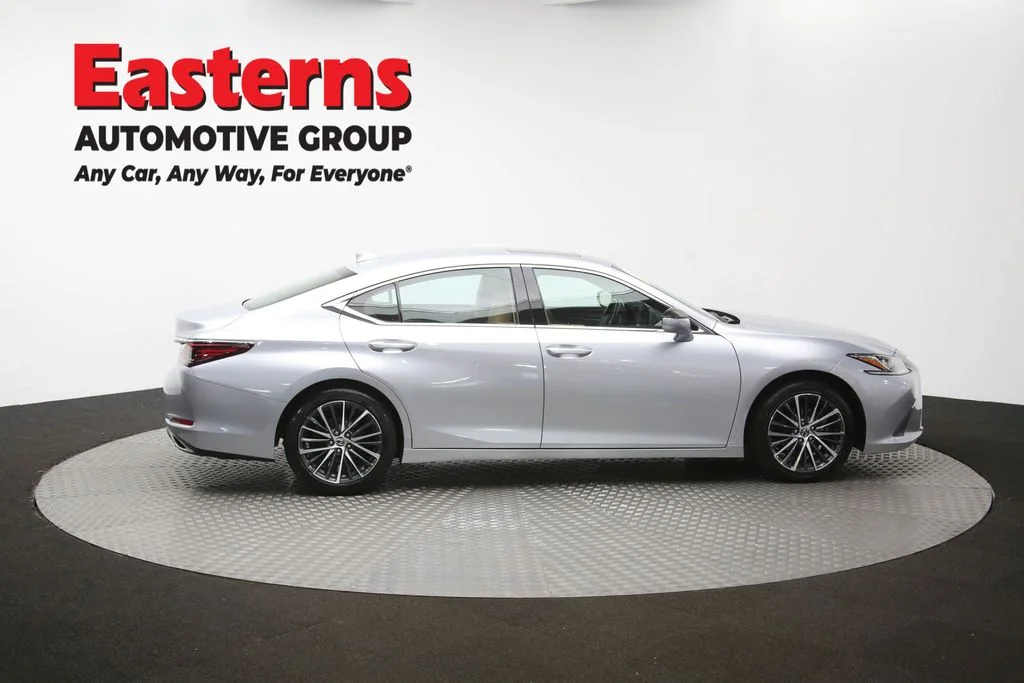 Used 2022 Silver Lexus 350 image 40