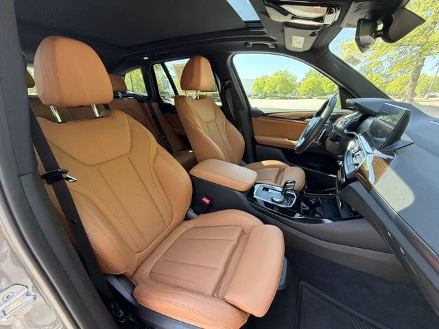 Used 2023 Gray BMW xDrive30i image 27