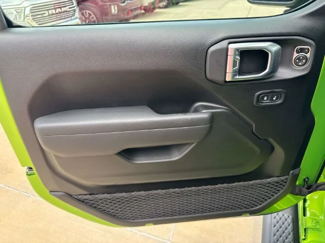 New 2026 Mojito Exterior Paint Jeep Sport S image 20