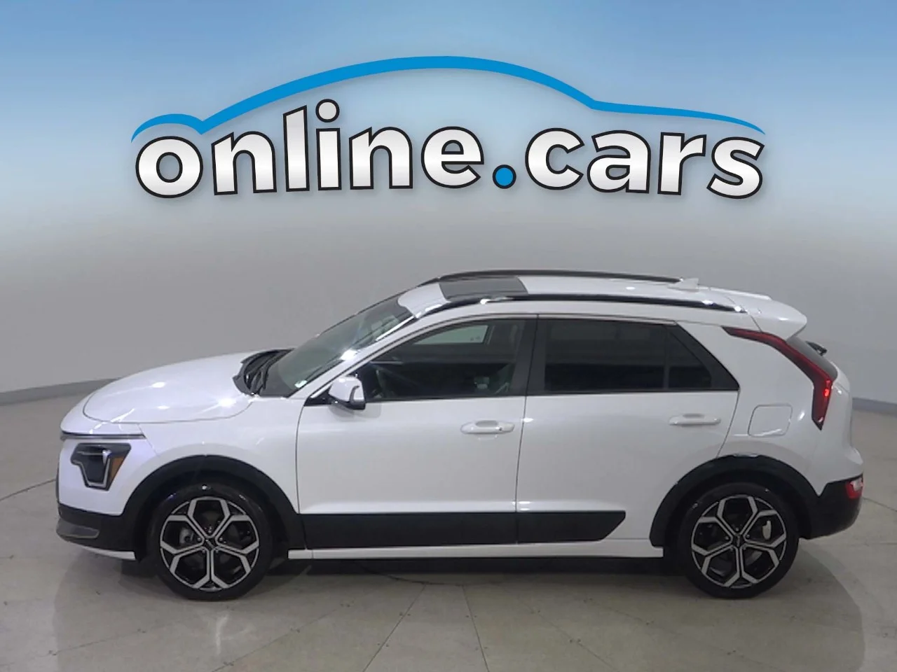 Used 2023 White Kia EX Touring image 32