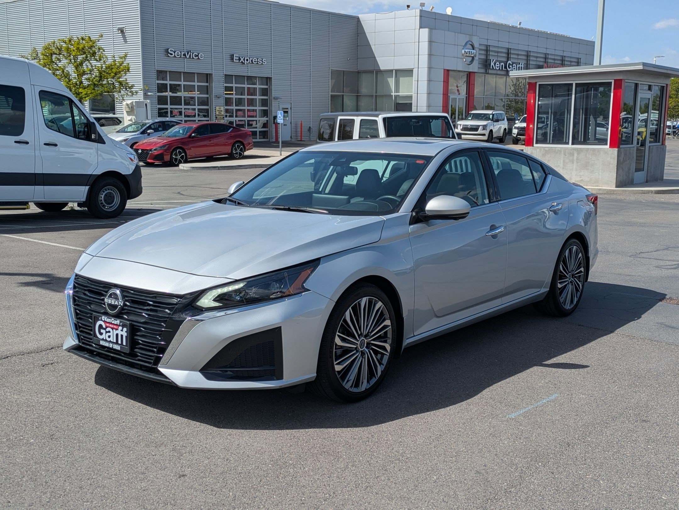 Used 2023 Brilliant Silver Metallic Nissan 2.5 SL image 8