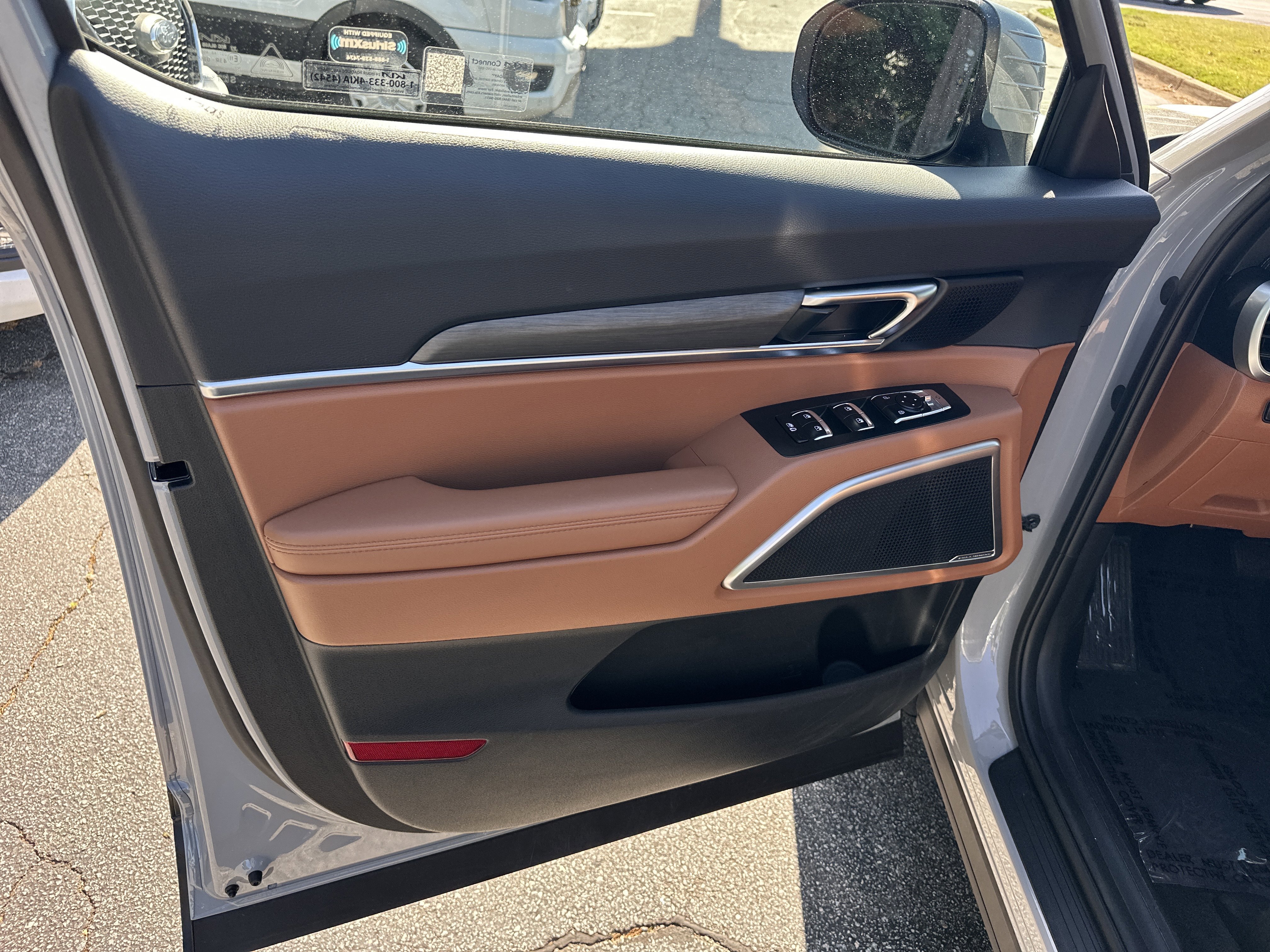 Certified Used 2023 Wolf Gray Kia EX X-Line image 11