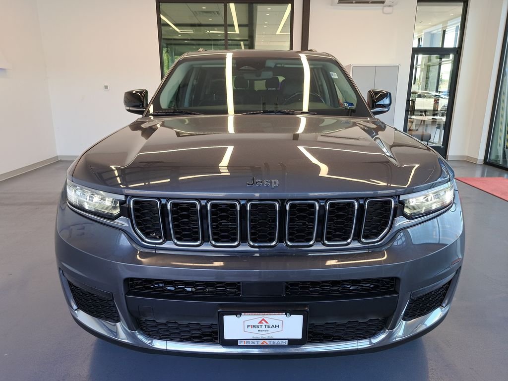 Used 2022 Gray Jeep Limited image 9
