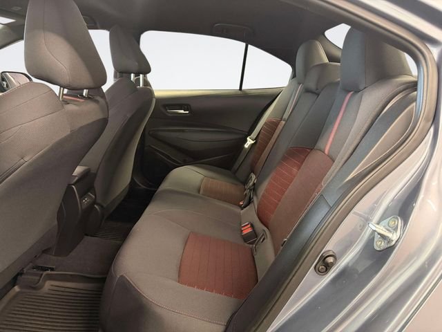 Used 2025  Toyota SE image 12