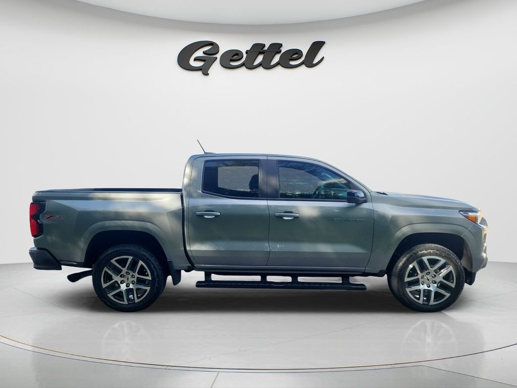 Used 2023 Gray Chevrolet Z71 image 4