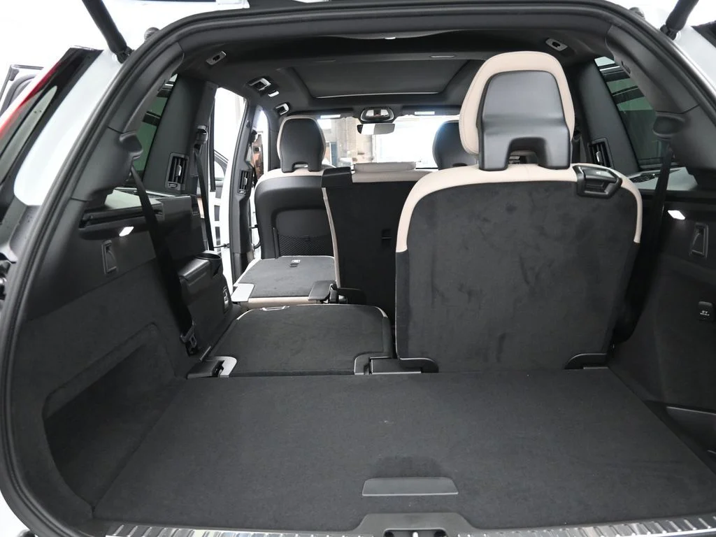 Used 2026 Crystal White Volvo Core image 21