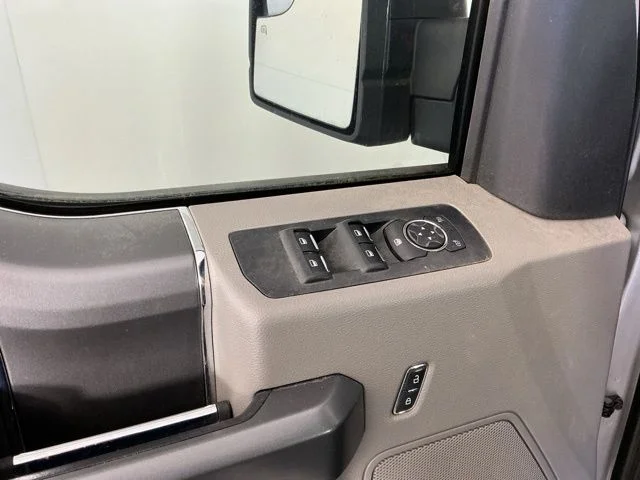 Used 2018 Silver Ford XLT image 8
