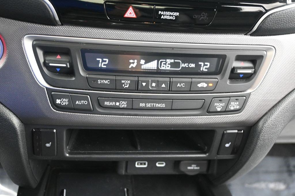 Certified Used 2024 Modern Steel Metallic Honda RTL image 16