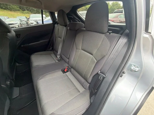 Used 2024 Ice Silver Metallic Subaru Premium image 15
