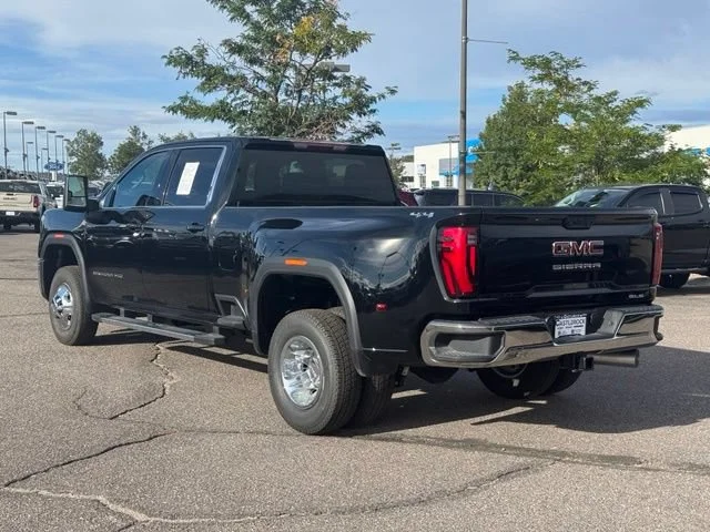 Certified Used 2026 Onyx Black GMC SLE DRW image 3