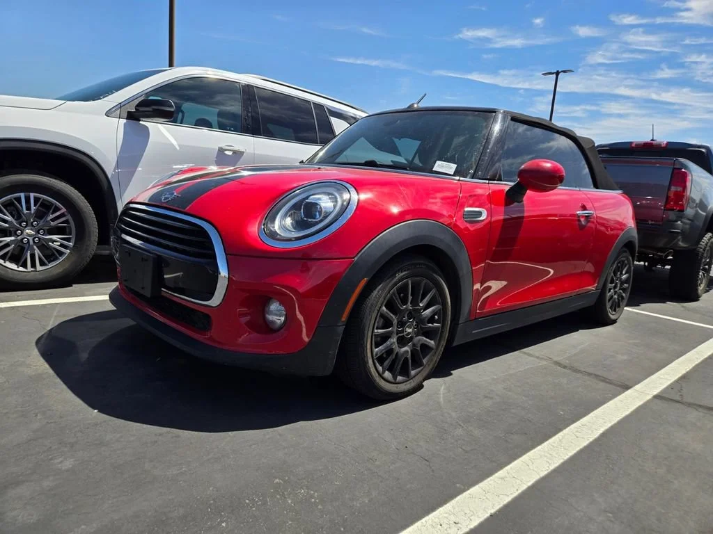 Used 2019 Chili Red MINI Cooper image 2