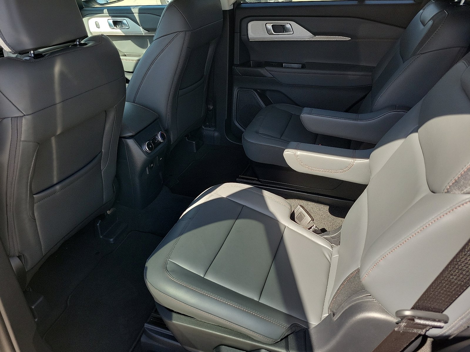 Used 2026 White Metallic Ford Active image 16