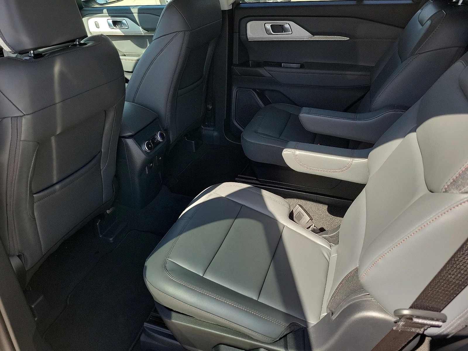 Used 2026 White Metallic Ford Active image 16