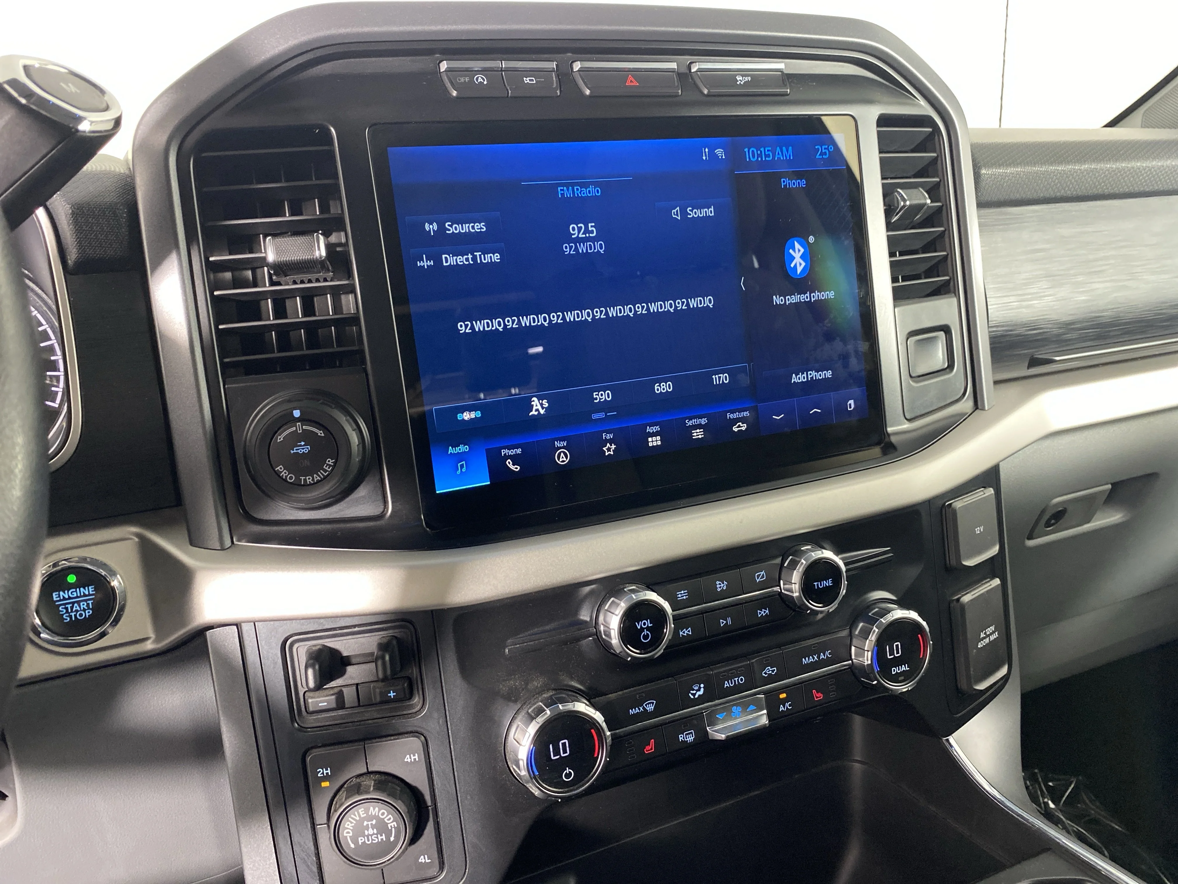 Used 2021 Space White Metallic Ford  image 29