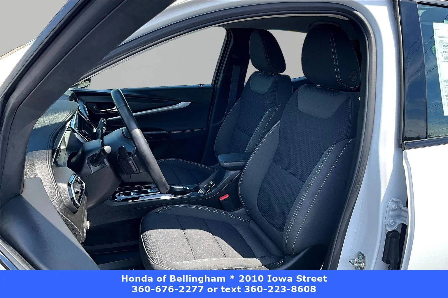 Used 2023 Summit White Chevrolet LT image 17