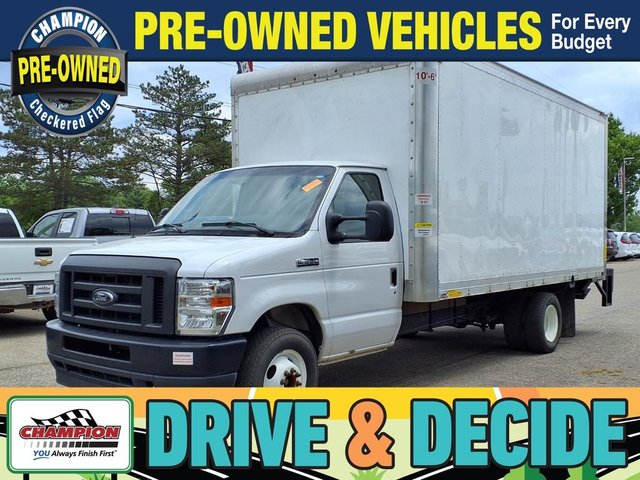 2022 Ford E-350SD Base