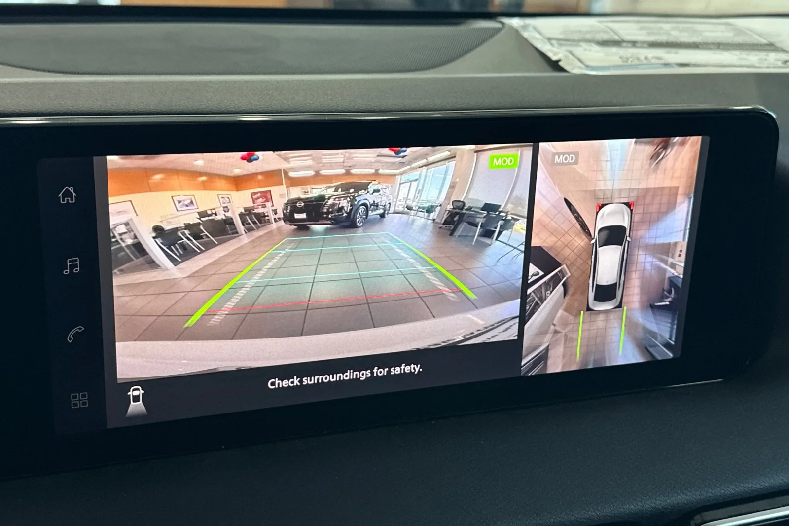 New 2026 Aspen White TriCoat / Super Black Two-tone Nissan SR image 18