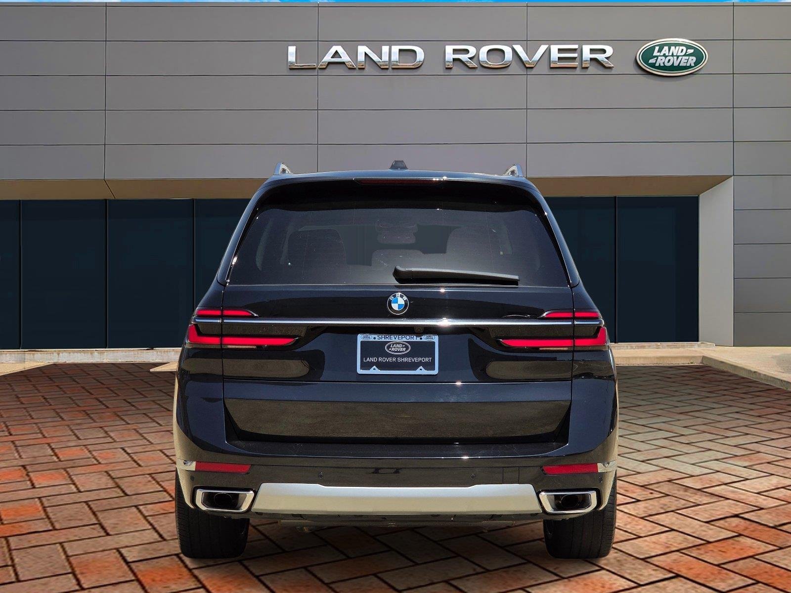 Used 2023 Black Sapphire Metallic BMW xDrive40i image 5