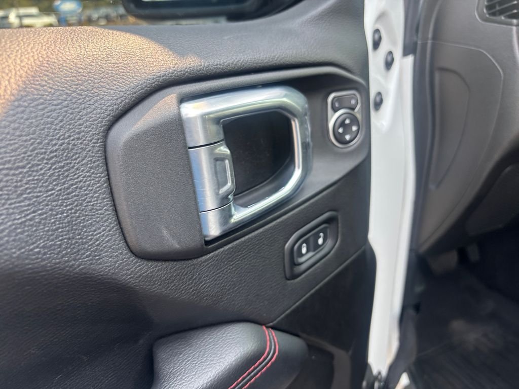 Used 2023 White Jeep Rubicon image 13