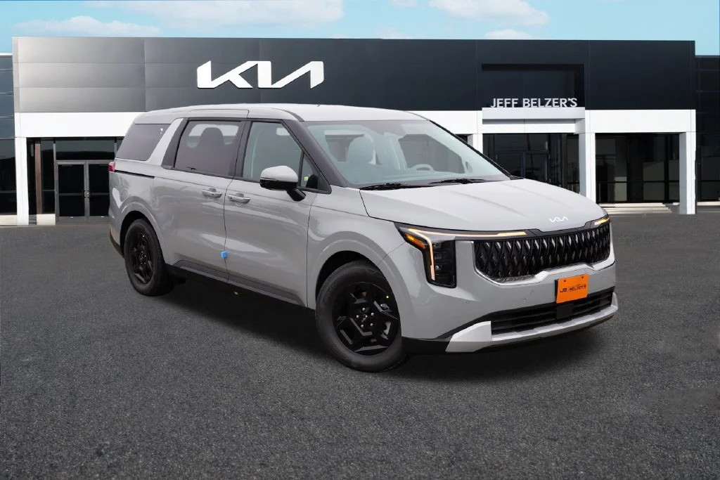 New 2027 Ceramic Silver Kia LXS image 1