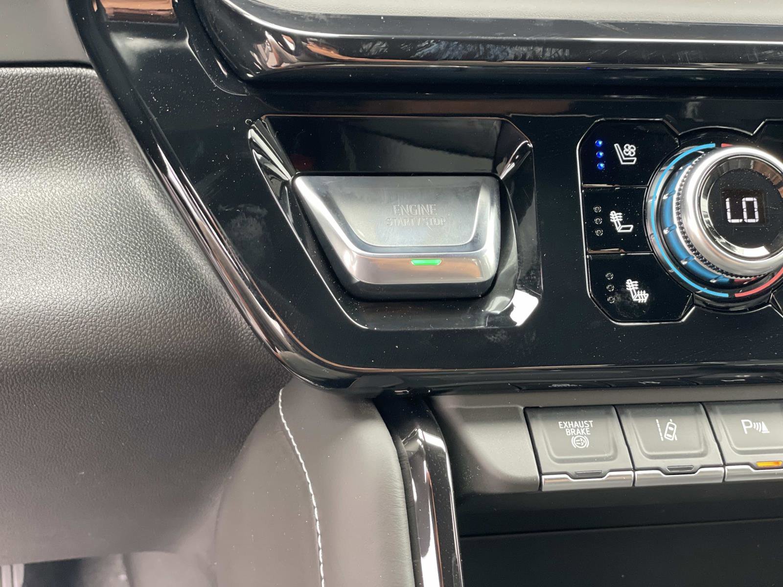2026 GMC Sierra 2500HD AT4X - Photo 18